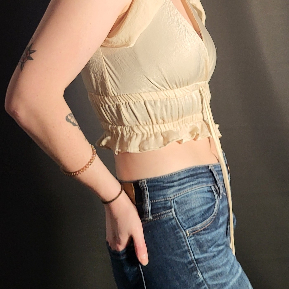 American Eagle Outfitters Cream Crop Top